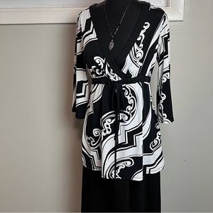 White House Black Market Tunic Blouse